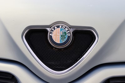 Lot 37 - 2000 Alfa Romeo GTV Lusso T-Spark 16V