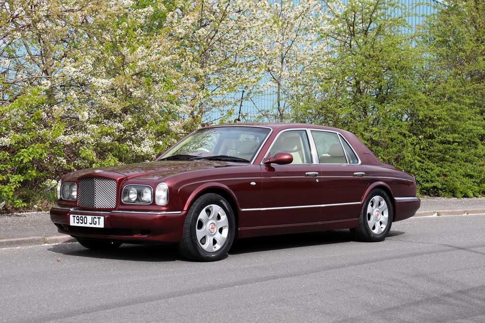 Lot 60 - 1999 Bentley Arnage Green Label