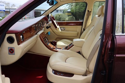 Lot 60 - 1999 Bentley Arnage Green Label