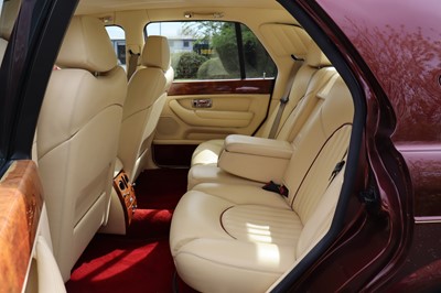 Lot 60 - 1999 Bentley Arnage Green Label