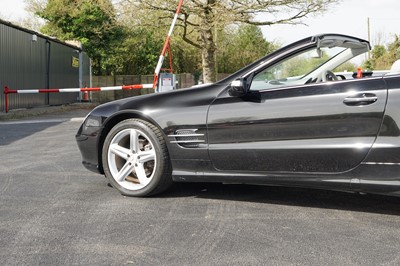 Lot 55 - 2005 Mercedes-Benz SL350