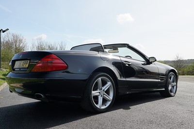Lot 55 - 2005 Mercedes-Benz SL350
