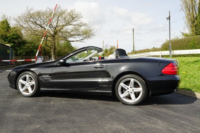 Lot 55 - 2005 Mercedes-Benz SL350