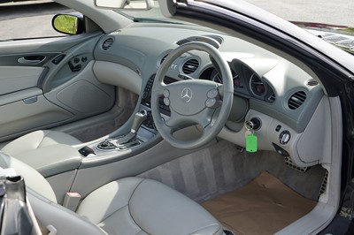 Lot 55 - 2005 Mercedes-Benz SL350