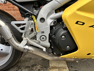 Lot 2003 Triumph Daytona 955i