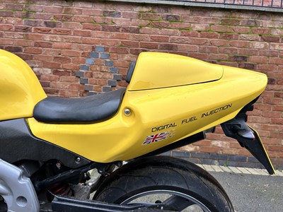 Lot 2003 Triumph Daytona 955i