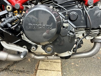 Lot 2000 Ducati Monster 600