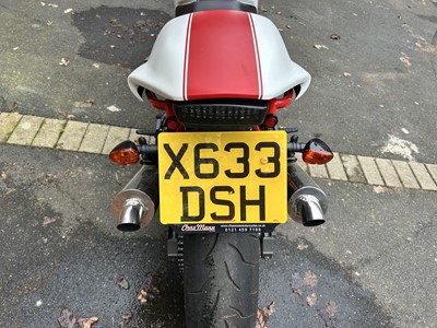 Lot 2000 Ducati Monster 600