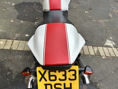 Lot 2000 Ducati Monster 600