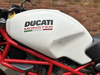 Lot 2000 Ducati Monster 600