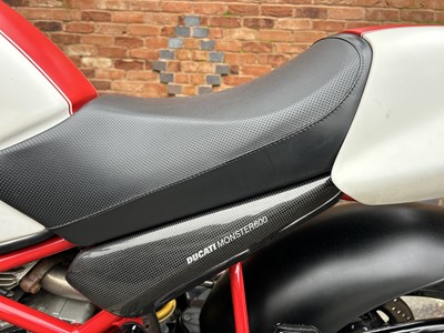 Lot 2000 Ducati Monster 600