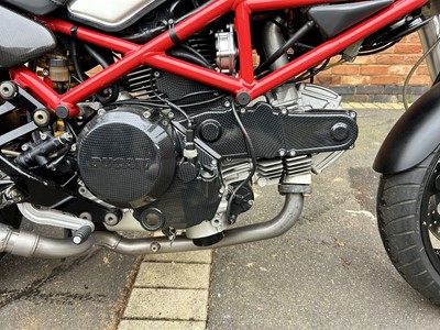 Lot 2000 Ducati Monster 600