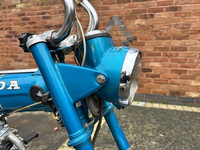 Lot 1976 Honda ST70 Dax