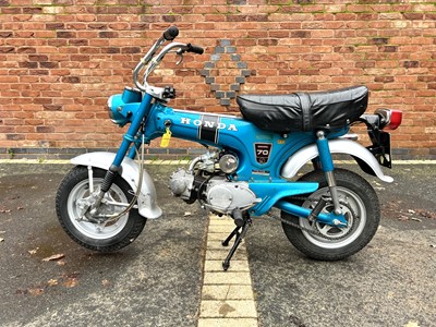 Lot 1976 Honda ST70 Dax