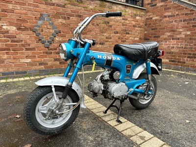 Lot 1976 Honda ST70 Dax