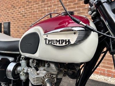 Lot 1967 Triumph Bonneville T120