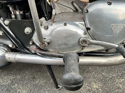 Lot 1966 Triumph T120R