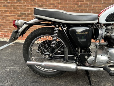 Lot 1966 Triumph T120R