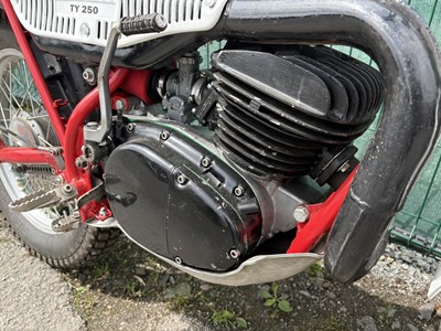 Lot c1977 Yamaha TY250