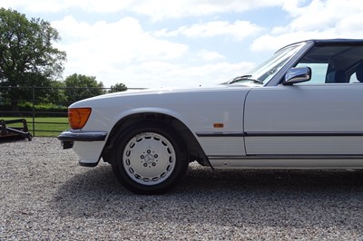 Lot 61 - 1989 Mercedes-Benz 300 SL