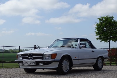 Lot 61 - 1989 Mercedes-Benz 300 SL