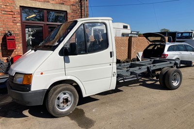 Lot 56 - 1990 Ford Transit Mk3 Bare Chassis Cab