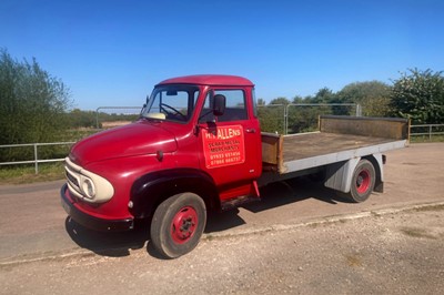 Lot 28 - 1966 Ford Thames Trader K-Type 200