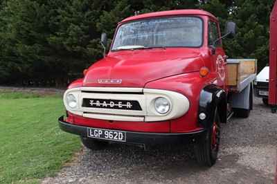 Lot 28 - 1966 Ford Thames Trader K-Type 200