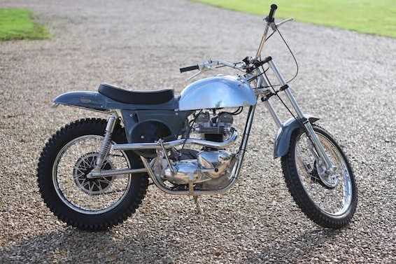 Lot 2010 Triumph Métisse Steve McQueen Desert Racer