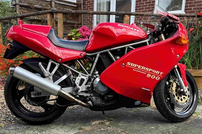Lot 1993 Ducati 900SS