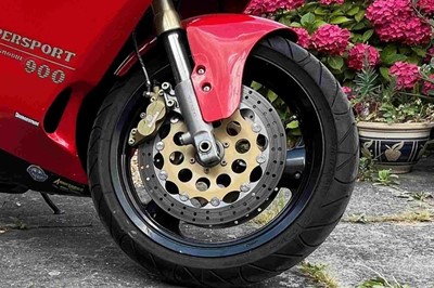 Lot 1993 Ducati 900SS