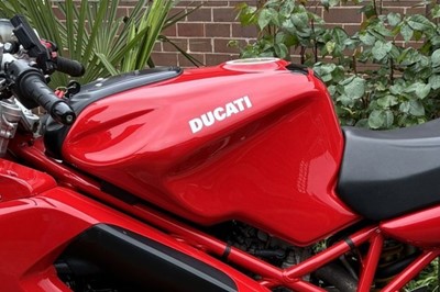 Lot 2006 Ducati ST3