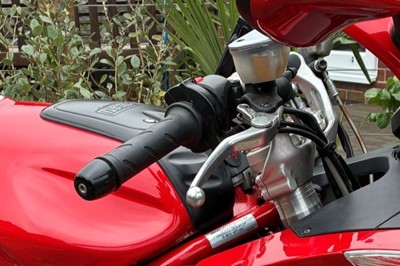 Lot 2006 Ducati ST3