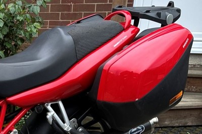 Lot 2006 Ducati ST3