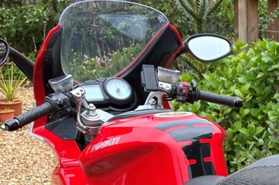 Lot 2006 Ducati ST3