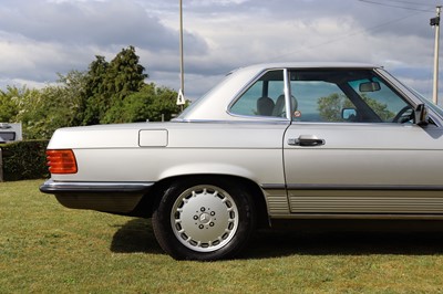 Lot 1986 Mercedes-Benz 300 SL