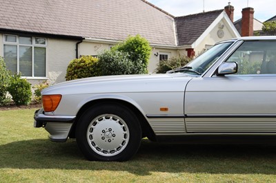 Lot 1986 Mercedes-Benz 300 SL