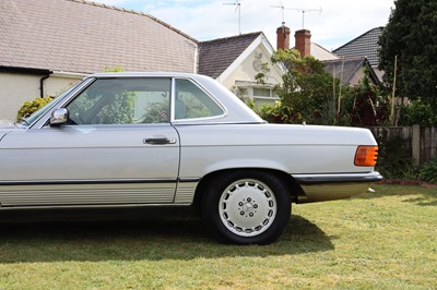 Lot 1986 Mercedes-Benz 300 SL