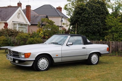 Lot 1986 Mercedes-Benz 300 SL