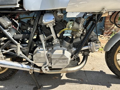 Lot 1982 Ducati 900SS