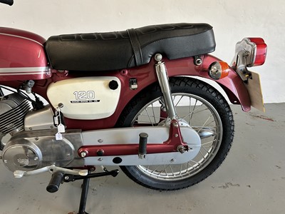 Lot 1975 Suzuki B120