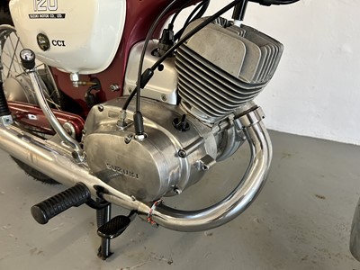 Lot 1975 Suzuki B120