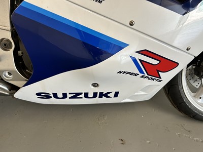 Lot 1990 Suzuki GSX-R1100