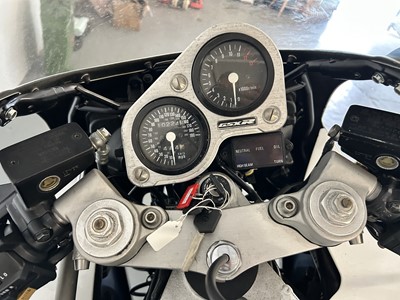 Lot 1990 Suzuki GSX-R1100