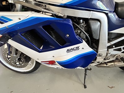 Lot 1990 Suzuki GSX-R1100