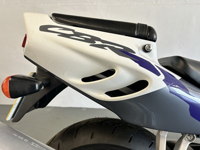 Lot 1996 Honda Fireblade CBR900RR