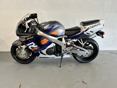 Lot 1996 Honda Fireblade CBR900RR