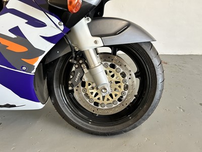 Lot 1996 Honda Fireblade CBR900RR