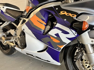 Lot 1996 Honda Fireblade CBR900RR