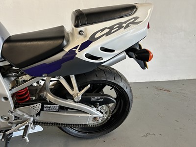 Lot 1996 Honda Fireblade CBR900RR